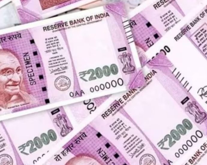 आपके काम की खबर: Last Date of Exchange: समाप्त होने जा रहा है ₹2000 रुपए के नोट बदलने का वक्त, अब क्या कदम उठाएगा आरबीआई आपके काम की खबर: Last Date of Exchange: समाप्त होने जा रहा है ₹2000 रुपए के नोट बदलने का वक्त, अब क्या कदम उठाएगा आरबीआई