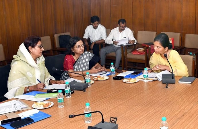 भिवाड़ी: उद्योग एवं वाणिज्य मंत्री की अध्यक्षता में भिवाड़ी इंटीग्रेटेड विकास प्राधिकरण (बीड़ा) की आठवीं बैठक आयोजित भिवाड़ी: उद्योग एवं वाणिज्य मंत्री की अध्यक्षता में भिवाड़ी इंटीग्रेटेड विकास प्राधिकरण (बीड़ा) की आठवीं बैठक आयोजित