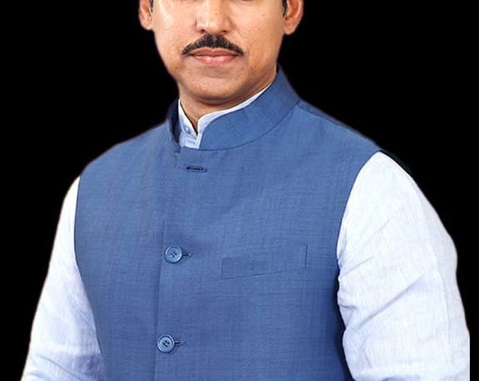 कोटपूतली: कर्नल राज्यवर्धन ने खेल प्रतिभाओं का उत्साहवर्धन करने के लिए आठ स्थानों पर दिए कबड्डी और रेसलिंग मेट कोटपूतली: कर्नल राज्यवर्धन ने खेल प्रतिभाओं का उत्साहवर्धन करने के लिए आठ स्थानों पर दिए कबड्डी और रेसलिंग मेट