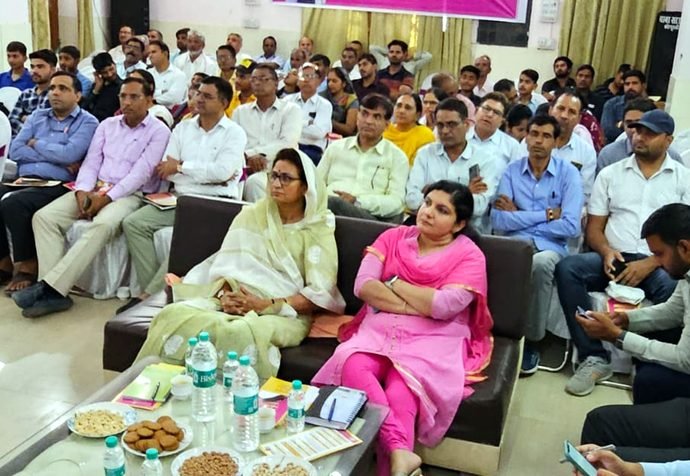 कोटपूतली: मुख्यमंत्री गहलोत ने जारी किया मिशन-2030 का विजन डॉक्यूमेंट, कोटपूतली में राजस्थान मिशन-2030 का जिला स्तरीय कार्यक्रम हुआ आयोजित कोटपूतली: मुख्यमंत्री गहलोत ने जारी किया मिशन-2030 का विजन डॉक्यूमेंट, कोटपूतली में राजस्थान मिशन-2030 का जिला स्तरीय कार्यक्रम हुआ आयोजित