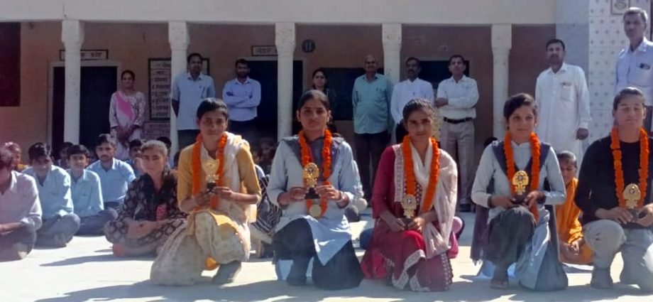 KOTPUTLI-BEHROR: गुड्डी, सरिता व पूजा ने किया नाम रोशन, जिला स्तरीय एथलेटिक्स प्रतियोगिता में बेरीबांध स्कूल की तीन छात्राओं ने उत्कृष्ट प्रदर्शन कर क्षेत्र का नाम रोशन किया KOTPUTLI-BEHROR: गुड्डी, सरिता व पूजा ने किया नाम रोशन, जिला स्तरीय एथलेटिक्स प्रतियोगिता में बेरीबांध स्कूल की तीन छात्राओं ने उत्कृष्ट प्रदर्शन कर क्षेत्र का नाम रोशन किया