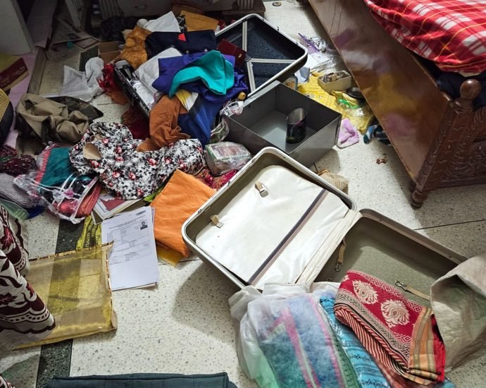 KOTPUTLI: विद्युतकर्मी के मकान में लाखों की चोरी, मकान था सूना, पूरे इत्मिनान के साथ दिया वारदात को अंजाम KOTPUTLI: विद्युतकर्मी के मकान में लाखों की चोरी, मकान था सूना, पूरे इत्मिनान के साथ दिया वारदात को अंजाम