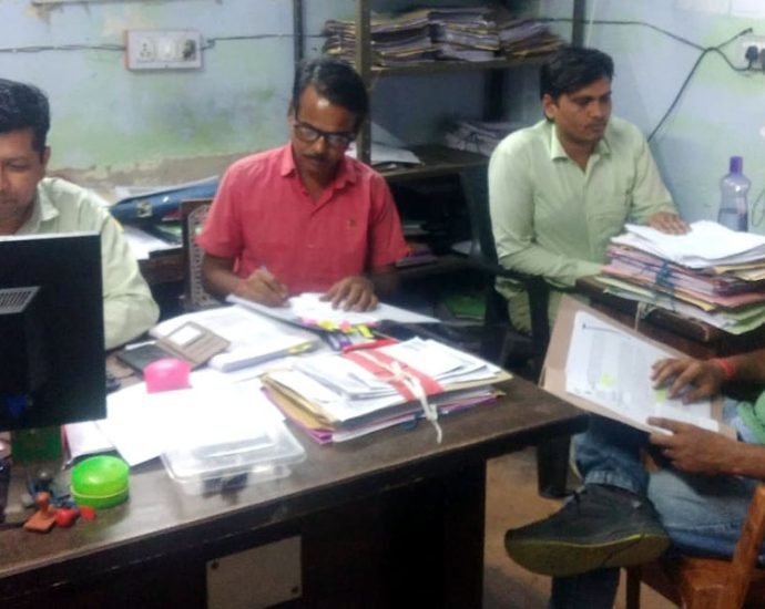 KOTPUTLI-BEHROR: राजस्थान विधानसभा चुनाव: अब शबाब पर होगी चुनावी रंगत, सोमवार से भरे जायेंगे नामांकन, निर्वाचन विभाग ने पूरी की तैयारियां KOTPUTLI-BEHROR: राजस्थान विधानसभा चुनाव: अब शबाब पर होगी चुनावी रंगत, सोमवार से भरे जायेंगे नामांकन, निर्वाचन विभाग ने पूरी की तैयारियां