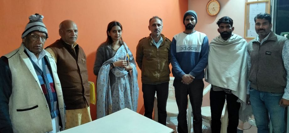 KOTPUTLI-BEHROR: विश्व हिंदू परिषद् के प्रांत मंत्री अशोक डीडवानिया ने किया कोटपूतली का दौरा, संगठन के विस्तार पर दिया जोर, बोले-संगठन का विस्तार कर राष्ट्र व धर्म के कार्य में सहभागी बनें KOTPUTLI-BEHROR: विश्व हिंदू परिषद् के प्रांत मंत्री अशोक डीडवानिया ने किया कोटपूतली का दौरा, संगठन के विस्तार पर दिया जोर, बोले-संगठन का विस्तार कर राष्ट्र व धर्म के कार्य में सहभागी बनें