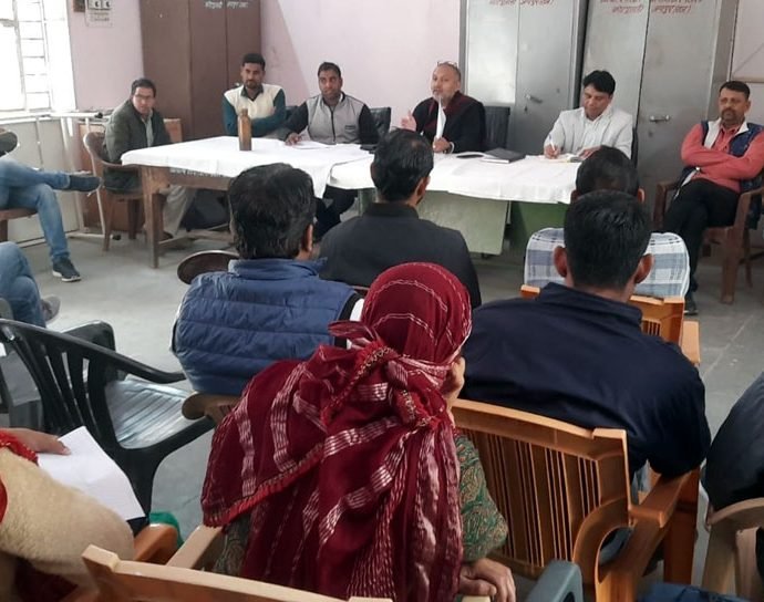 KOTPUTLI-BEHROR: विकसित भारत संकल्प यात्रा को लेकर चिकित्सा विभाग की बैठक, तैयारियों पर किया मंथन, सौंपी जिम्मेदारियां KOTPUTLI-BEHROR: विकसित भारत संकल्प यात्रा को लेकर चिकित्सा विभाग की बैठक, तैयारियों पर किया मंथन, सौंपी जिम्मेदारियां