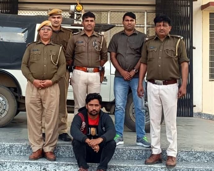 KOTPUTLI-BEHROR: पनियाला पुलिस ने पकड़ी 10 लाख रुपए की अवैध शराब, बंद बाडी कंटीनर में पंजाब निर्मित शराब परिवहन करते चालक हुआ गिरफ्तार KOTPUTLI-BEHROR: पनियाला पुलिस ने पकड़ी 10 लाख रुपए की अवैध शराब, बंद बाडी कंटीनर में पंजाब निर्मित शराब परिवहन करते चालक हुआ गिरफ्तार