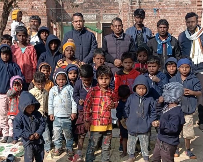 KOTPUTLI-BEHROR: कोटपूतली में सिंघीवाल समाज के बीच मनाया मकर संक्रांति पर्व KOTPUTLI-BEHROR: कोटपूतली में सिंघीवाल समाज के बीच मनाया मकर संक्रांति पर्व