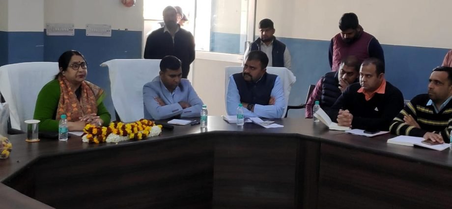 KOTPUTLI-BEHROR: राष्ट्रीय सफाई कर्मचारी आयोग की उपाध्यक्षा का दौरा KOTPUTLI-BEHROR: राष्ट्रीय सफाई कर्मचारी आयोग की उपाध्यक्षा का दौरा