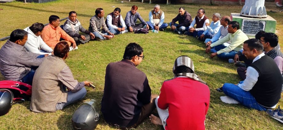 KOTPUTLI-BEHROR: प्रदेश स्तरीय शैक्षिक सम्मेलन की तैयारियों पर चर्चा, 18 जनवरी को जोधपुर के लिए होंगे रवाना KOTPUTLI-BEHROR: प्रदेश स्तरीय शैक्षिक सम्मेलन की तैयारियों पर चर्चा, 18 जनवरी को जोधपुर के लिए होंगे रवाना