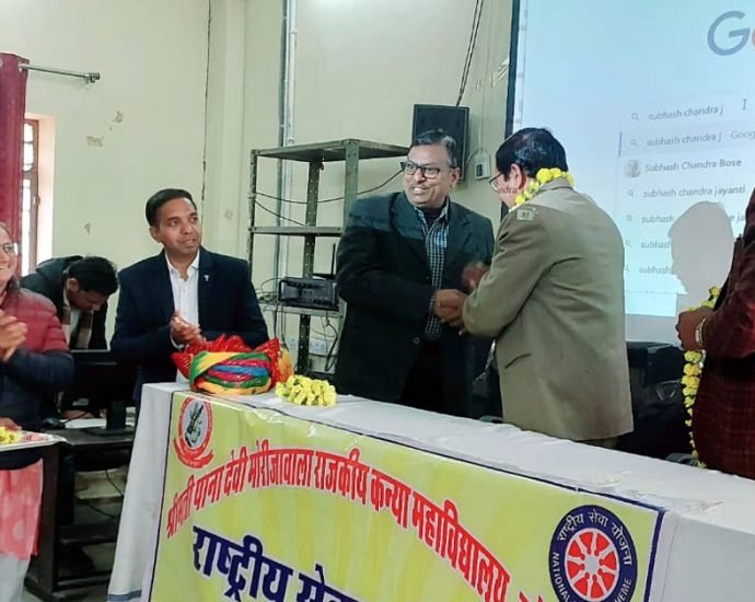 KOTPUTLI-BEHROR: धूमधाम से मनाई नेताजी सुभाष चंद्र बोस की जयंती मनाई KOTPUTLI-BEHROR: धूमधाम से मनाई नेताजी सुभाष चंद्र बोस की जयंती मनाई