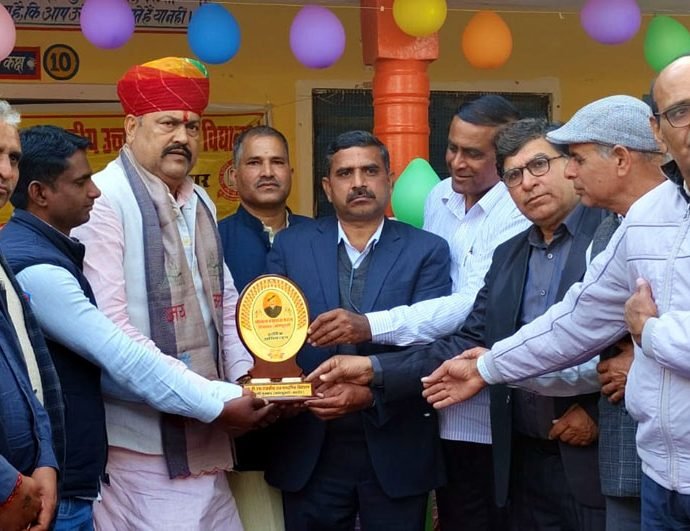 KOTPUTLI-BEHROR: सर्वांगीण विकास के लिए शिक्षित होना जरुरी: पटेल KOTPUTLI-BEHROR: सर्वांगीण विकास के लिए शिक्षित होना जरुरी: पटेल