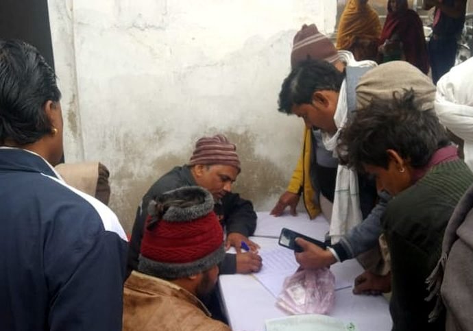 KOTPUTLI-BEHROR: कोटपूतली में मंत्री राज्यवर्धन सिंह राठौड़ के जन्मदिन पर जगह-जगह हुए सेवा कार्य KOTPUTLI-BEHROR: कोटपूतली में मंत्री राज्यवर्धन सिंह राठौड़ के जन्मदिन पर जगह-जगह हुए सेवा कार्य