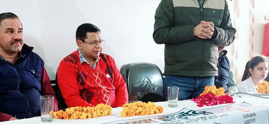 KOTPUTLI-BEHROR: भौतिकतावादी युग में उत्तम स्वास्थ्य जरुरी: डा.पलसानियां KOTPUTLI-BEHROR: भौतिकतावादी युग में उत्तम स्वास्थ्य जरुरी: डा.पलसानियां