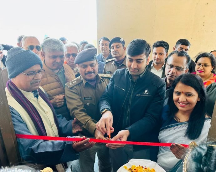 KOTPUTLI-BEHROR: बहरोड़ में विकसित भारत-संकल्पित भारत प्रदर्शनी शुरु KOTPUTLI-BEHROR: बहरोड़ में विकसित भारत-संकल्पित भारत प्रदर्शनी शुरु