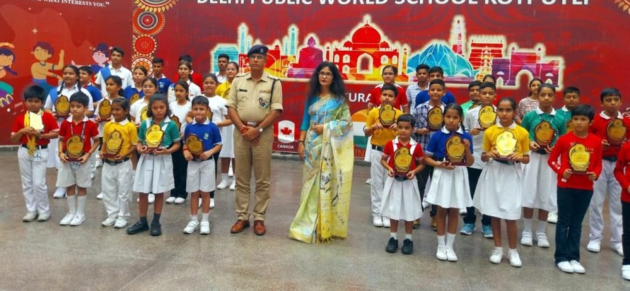 KOTPUTLI-BEHROR: विद्यार्थी लक्ष्य के साथ जीवन में आगे बढ़ें: एएसपी KOTPUTLI-BEHROR: विद्यार्थी लक्ष्य के साथ जीवन में आगे बढ़ें: एएसपी