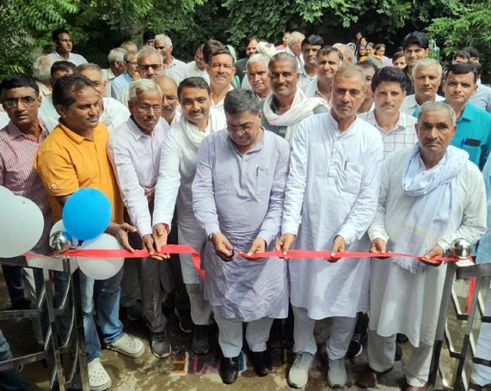 KOTPUTLI-BEHROR: कामयाबी के लिए कड़ी मेहनत व जुनून जरुरी: यादव KOTPUTLI-BEHROR: कामयाबी के लिए कड़ी मेहनत व जुनून जरुरी: यादव