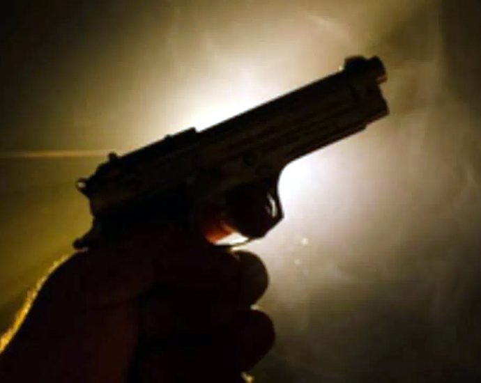 KOTPUTLI-BEHROR: रात को हुई फायरिंग में घायल युवक जयपुर भर्ती KOTPUTLI-BEHROR: रात को हुई फायरिंग में घायल युवक जयपुर भर्ती