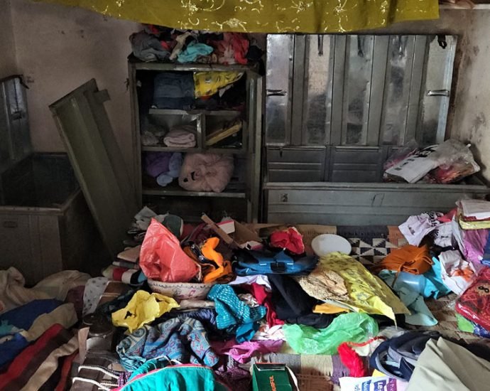 KOTPUTLI-BEHROR: क्या आपने देखी है ऐसी अनोखी चोरी? लाखों की नकदी के साथ 10 किलो घी भी चुराया KOTPUTLI-BEHROR: क्या आपने देखी है ऐसी अनोखी चोरी? लाखों की नकदी के साथ 10 किलो घी भी चुराया