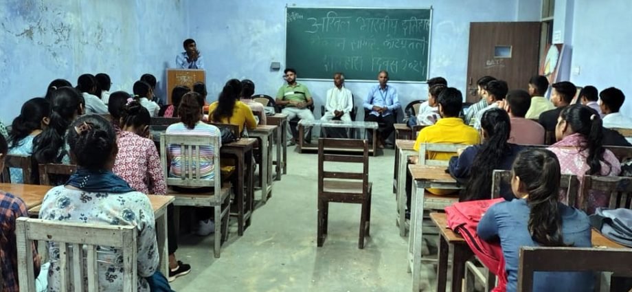 KOTPUTLI-BEHROR: बाबा साहब आपटे का अवतरण दिवस मनाया KOTPUTLI-BEHROR: बाबा साहब आपटे का अवतरण दिवस मनाया