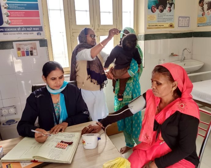 KOTPUTLI-BEHROR: निमोनिया से बचाव के लिए ‘सांस’ अभियान जारी KOTPUTLI-BEHROR: निमोनिया से बचाव के लिए ‘सांस’ अभियान जारी