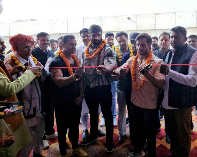 KOTPUTLI-BEHROR: अब रेस्टोरेंट की खुली छत पर खाने का आनंद ले सकेंगे आप KOTPUTLI-BEHROR: अब रेस्टोरेंट की खुली छत पर खाने का आनंद ले सकेंगे आप