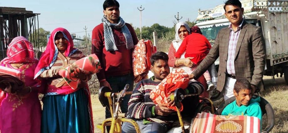 KOTPUTLI-BEHROR: महिलाओं ने ‘रुठों को मनाकर’ मनाया संक्राति पर्व KOTPUTLI-BEHROR: महिलाओं ने ‘रुठों को मनाकर’ मनाया संक्राति पर्व