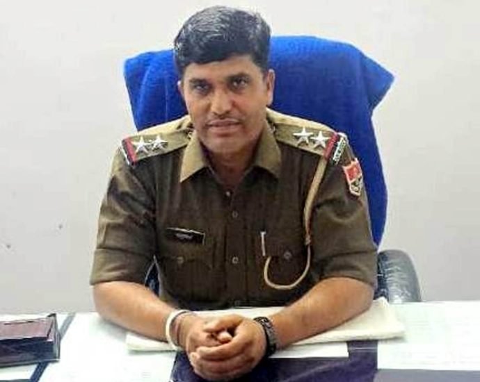 KOTPUTLI-BEHROR: सरुंड थाने के नए एसएचओ बाबूलाल ने संभाला कार्यभार KOTPUTLI-BEHROR: सरुंड थाने के नए एसएचओ बाबूलाल ने संभाला कार्यभार