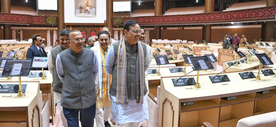 JAIPUR: मुख्यमंत्री भजनलाल शर्मा ने विधानसभा के नए परिवेश का किया अवलोकन JAIPUR: मुख्यमंत्री भजनलाल शर्मा ने विधानसभा के नए परिवेश का किया अवलोकन