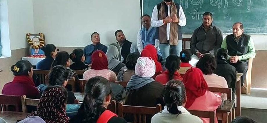 KOTPUTLI-BEHROR: भाजपा का ‘अपना संविधान-अपना स्वाभिमान’ कार्यक्रम KOTPUTLI-BEHROR: भाजपा का ‘अपना संविधान-अपना स्वाभिमान’ कार्यक्रम