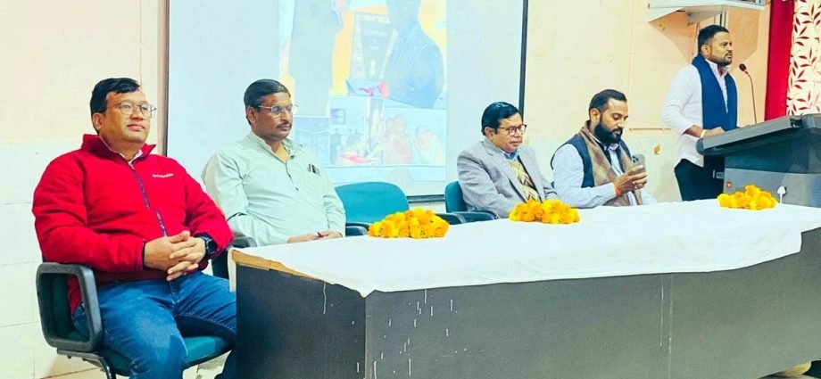 KOTPUTLI-BEHROR: ‘भारतीय संविधान को सबसे उतम संविधान’ KOTPUTLI-BEHROR: ‘भारतीय संविधान को सबसे उतम संविधान’