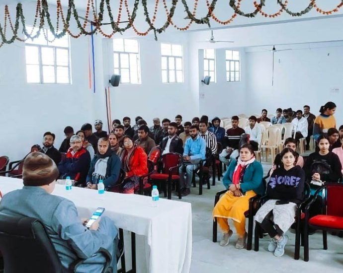 KOTPUTLI-BEHROR: विवेकानंद के आदर्शों को आत्मसात करने पर जोर KOTPUTLI-BEHROR: विवेकानंद के आदर्शों को आत्मसात करने पर जोर