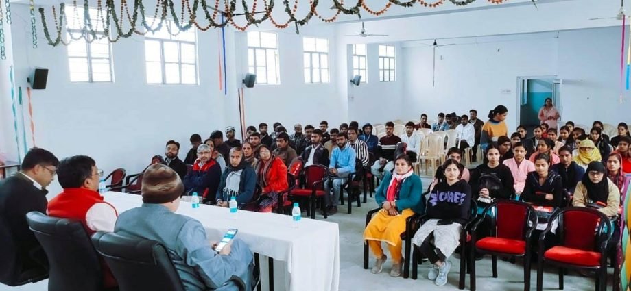 KOTPUTLI-BEHROR: विवेकानंद के आदर्शों को आत्मसात करने पर जोर KOTPUTLI-BEHROR: विवेकानंद के आदर्शों को आत्मसात करने पर जोर