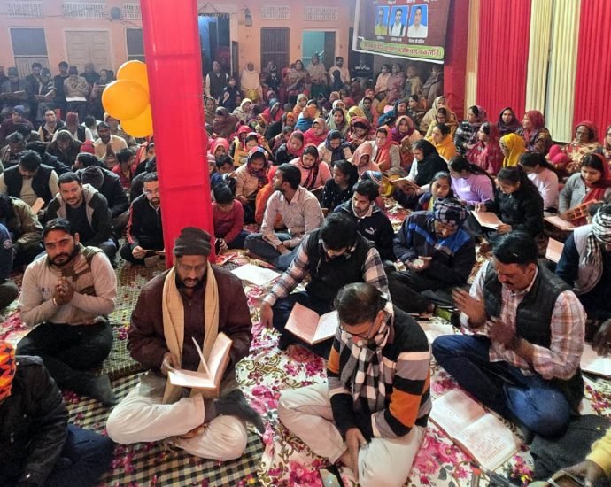 KOTPUTLI-BEHROR: संगीतमय सुंदरकांड में झूमे श्रोता, विशाल भंडारा KOTPUTLI-BEHROR: संगीतमय सुंदरकांड में झूमे श्रोता, विशाल भंडारा