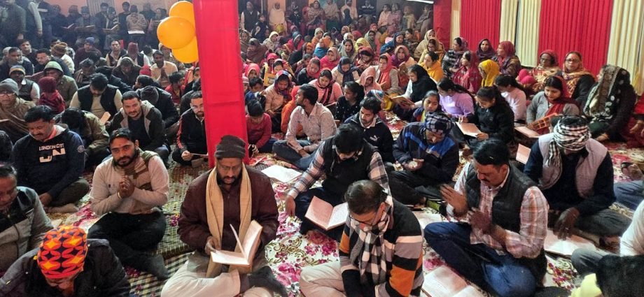 KOTPUTLI-BEHROR: संगीतमय सुंदरकांड में झूमे श्रोता, विशाल भंडारा KOTPUTLI-BEHROR: संगीतमय सुंदरकांड में झूमे श्रोता, विशाल भंडारा