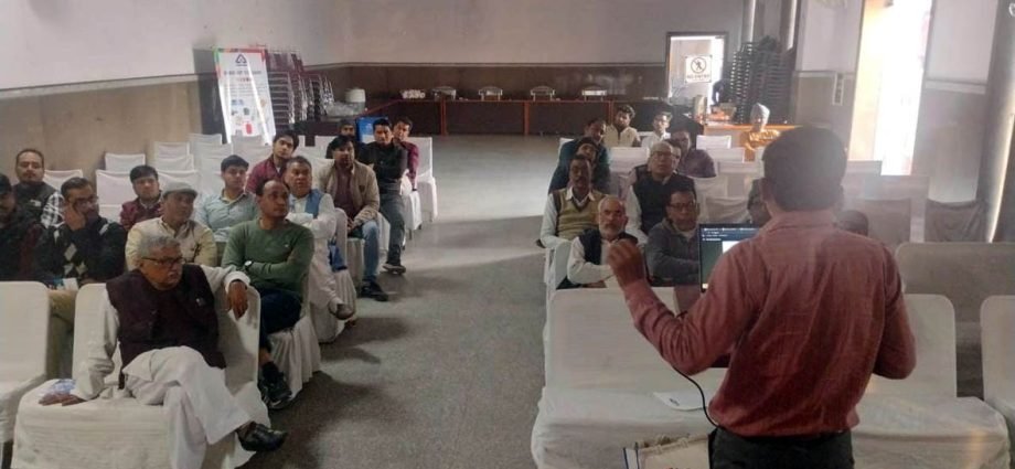 KOTPUTLI-BEHROR: बीआईएस हॉलमार्क के संबंध में किया जागरुक KOTPUTLI-BEHROR: बीआईएस हॉलमार्क के संबंध में किया जागरुक