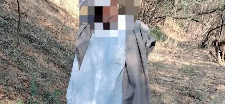 KOTPUTLI-BEHROR: नदी के बीच जंगलों में लटका मिला वृद्ध KOTPUTLI-BEHROR: नदी के बीच जंगलों में लटका मिला वृद्ध