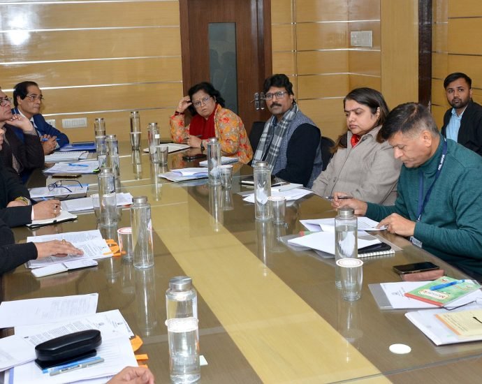 JAIPUR: दवाओं और गहनों की गुणवत्ता की हो नियमित जांच JAIPUR: दवाओं और गहनों की गुणवत्ता की हो नियमित जांच