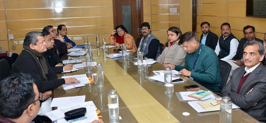 JAIPUR: दवाओं और गहनों की गुणवत्ता की हो नियमित जांच JAIPUR: दवाओं और गहनों की गुणवत्ता की हो नियमित जांच