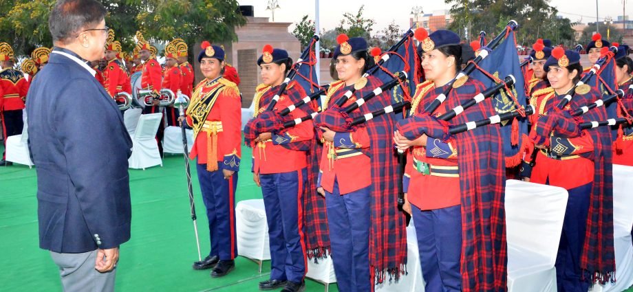 JAIPUR: गणतंत्र दिवस की पूर्व संध्या पर अमर जवान ज्योति पर विशेष कार्यक्रम का हुआ आयोजन JAIPUR: गणतंत्र दिवस की पूर्व संध्या पर अमर जवान ज्योति पर विशेष कार्यक्रम का हुआ आयोजन