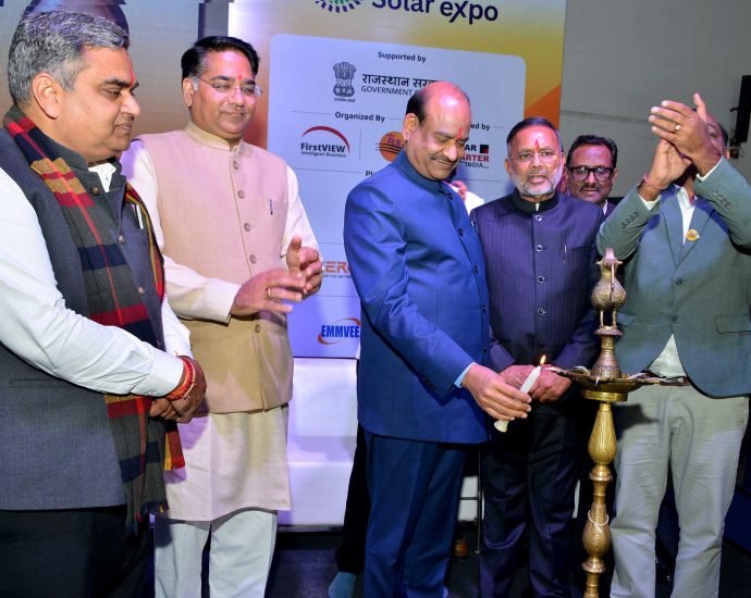 JAIPUR: जेईसीसी में तीन दिवसीय सोलर एक्सपो का शुभारंभ JAIPUR: जेईसीसी में तीन दिवसीय सोलर एक्सपो का शुभारंभ