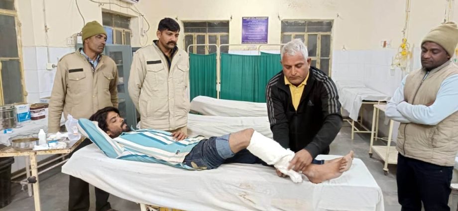 KOTPUTLI-BEHROR: देसी कट्टे और कारतूस के साथ पकड़ा गया बदमाश KOTPUTLI-BEHROR: देसी कट्टे और कारतूस के साथ पकड़ा गया बदमाश