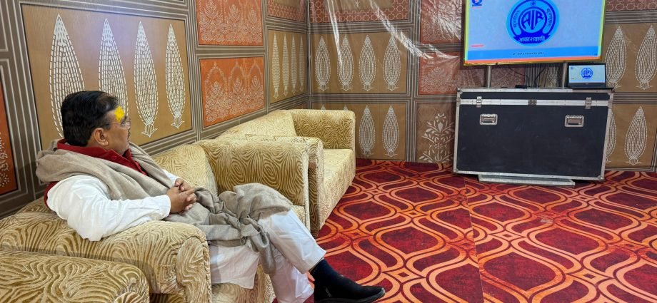 JAIPUR: प्रधानमंत्री नरेन्द्र मोदी ने ‘मन की बात’ में देशवासियों को किया संबोधित JAIPUR: प्रधानमंत्री नरेन्द्र मोदी ने ‘मन की बात’ में देशवासियों को किया संबोधित