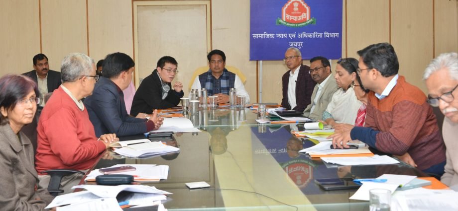 JAIPUR: राज्य सरकार विशेष योग्यजनों को आधारभूत सुविधाएं उपलब्ध कराने के लिए संकल्पबद्ध -सामाजिक न्याय एवं अधिकारिता मंत्री JAIPUR: राज्य सरकार विशेष योग्यजनों को आधारभूत सुविधाएं उपलब्ध कराने के लिए संकल्पबद्ध -सामाजिक न्याय एवं अधिकारिता मंत्री