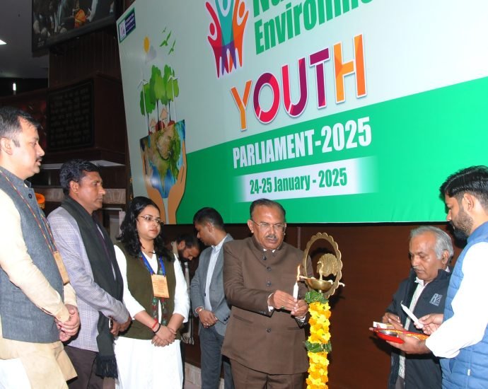 JAIPUR: देवनानी की पहल पर विधान सभा में राष्ट्रीय पर्यावरण विषय पर दो दिवसीय युवा संसद JAIPUR: देवनानी की पहल पर विधान सभा में राष्ट्रीय पर्यावरण विषय पर दो दिवसीय युवा संसद