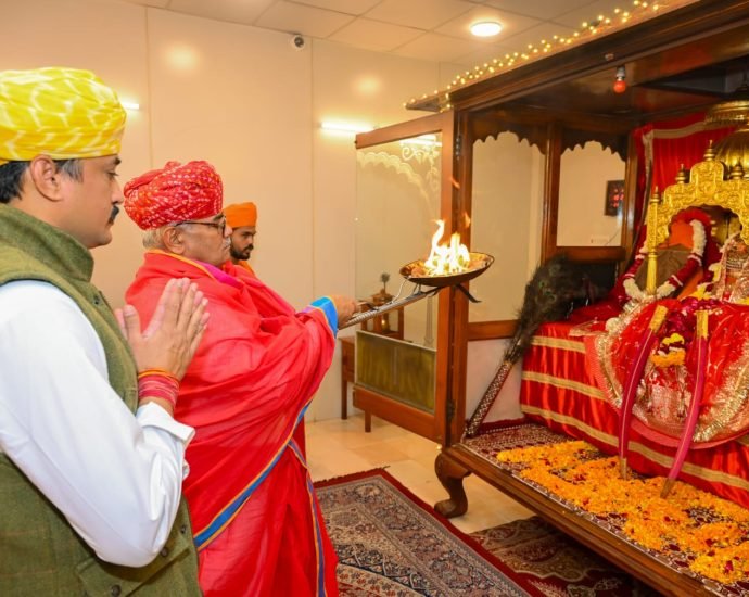 JAIPUR: शिक्षा मंत्री का जसोल धाम दौरा JAIPUR: शिक्षा मंत्री का जसोल धाम दौरा