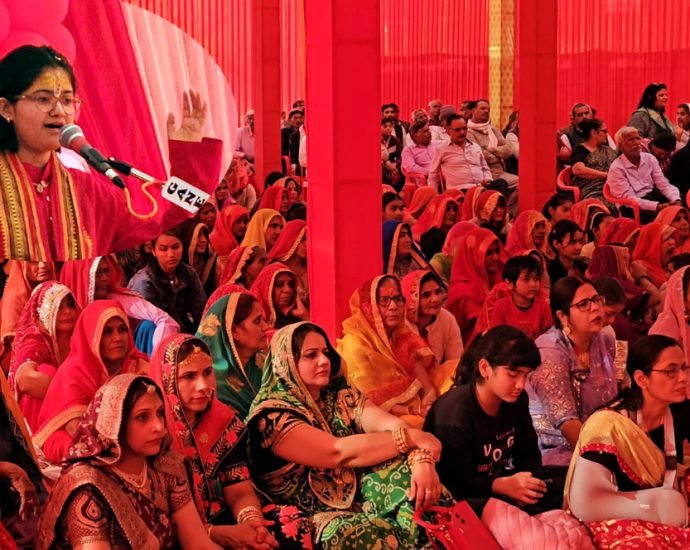 KOTPUTLI-BEHROR: नारेहड़ा में सात दिवसीय भागवत कथा का समापन KOTPUTLI-BEHROR: नारेहड़ा में सात दिवसीय भागवत कथा का समापन