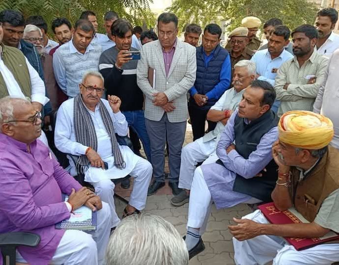 JAIPUR: पंचायती राज मंत्री ने किया बालोतरा जिले की ग्राम पंचायत आसोतरा एवं असाडा का औचक निरीक्षण