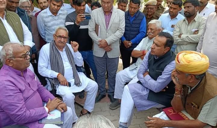 JAIPUR: पंचायती राज मंत्री ने किया बालोतरा जिले की ग्राम पंचायत आसोतरा एवं असाडा का औचक निरीक्षण JAIPUR: पंचायती राज मंत्री ने किया बालोतरा जिले की ग्राम पंचायत आसोतरा एवं असाडा का औचक निरीक्षण
