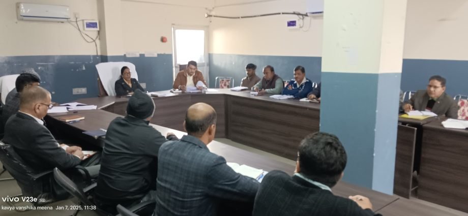 KOTPUTLI-BEHROR: साप्ताहिक समीक्षा बैठक हुई आयोजित KOTPUTLI-BEHROR: साप्ताहिक समीक्षा बैठक हुई आयोजित