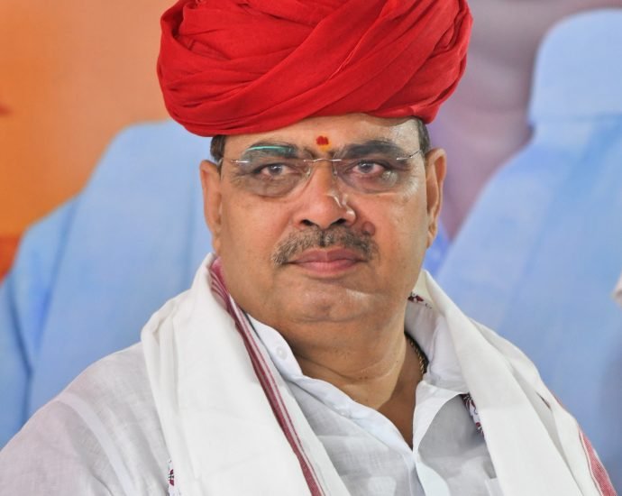 JAIPUR: मुख्यमंत्री भजनलाल शर्मा का श्रमिक कल्याण की दिशा में संवेदनशील निर्णय JAIPUR: मुख्यमंत्री भजनलाल शर्मा का श्रमिक कल्याण की दिशा में संवेदनशील निर्णय